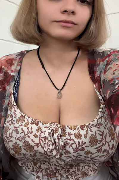 Sarah, 24 Jahre
